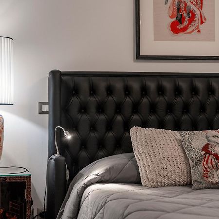 Regal House Roma Capucci 6 Hotel ภายนอก รูปภาพ