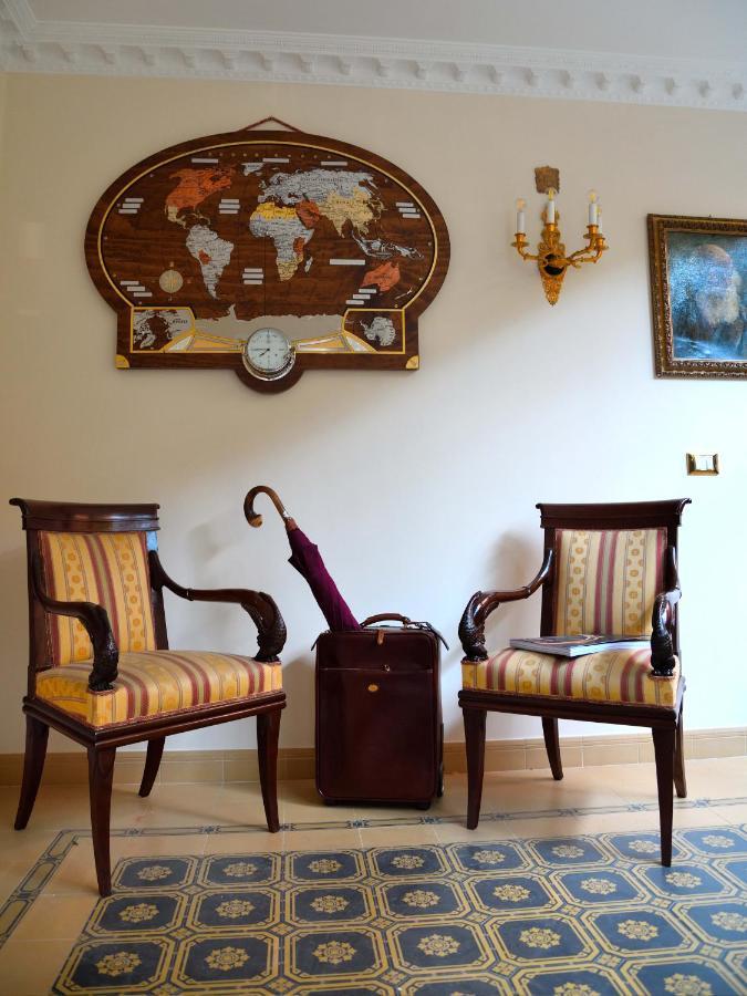 Regal House Roma Capucci 6 Hotel ภายนอก รูปภาพ