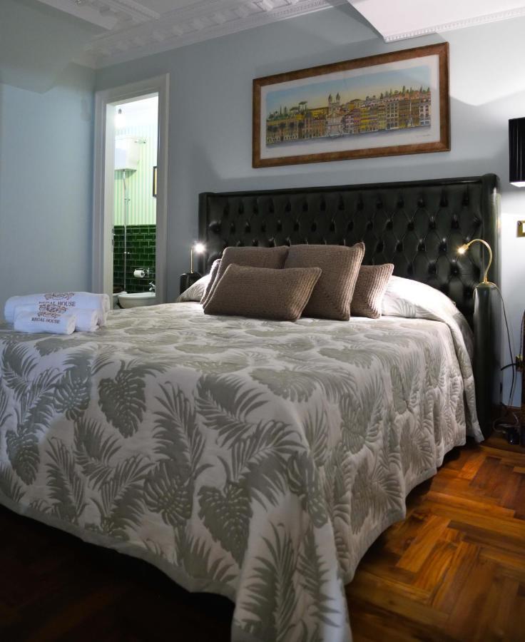 Regal House Roma Capucci 6 Hotel ภายนอก รูปภาพ