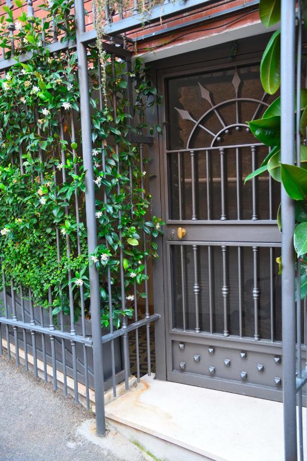 Regal House Roma Capucci 6 Hotel ภายนอก รูปภาพ