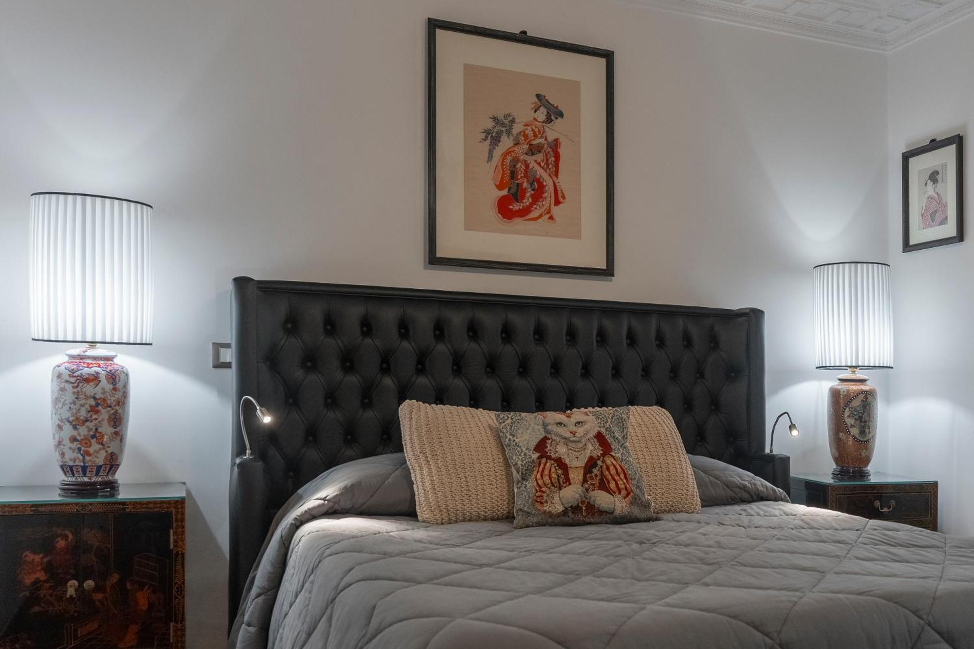 Regal House Roma Capucci 6 Hotel ภายนอก รูปภาพ