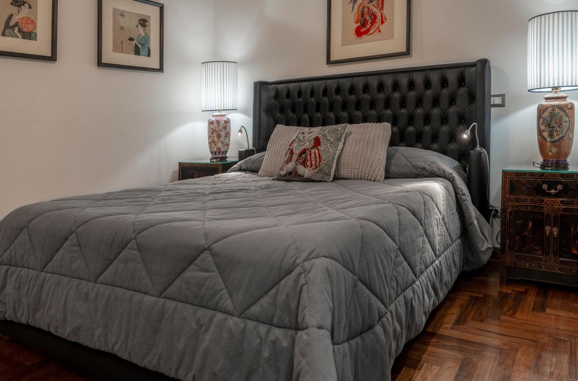 Regal House Roma Capucci 6 Hotel ภายนอก รูปภาพ